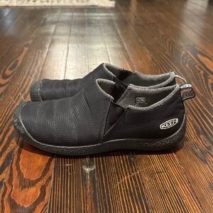 Keen Men's Charcoal Slip-On Loafers